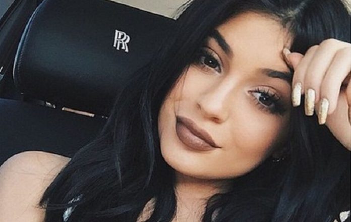 Kylie Jenner Doesnt Care About Sex Tape Leak After Twitter Hack