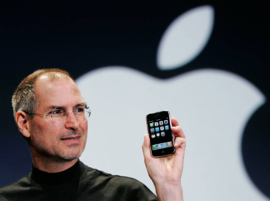 Steve Jobs holding the first iPhone. Credit image: www.wired.com