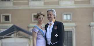 Norway Princess Märtha Louise divorces writer Ari Behn
