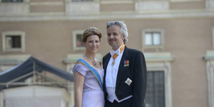 Norway Princess Märtha Louise divorces writer Ari Behn