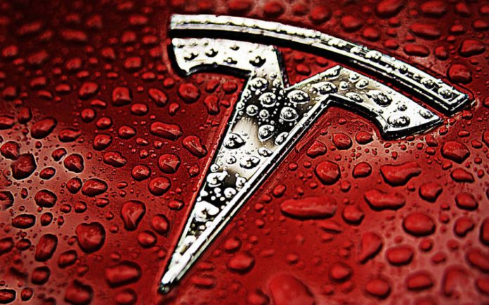 Tesla fixes a bug in its security software remotely