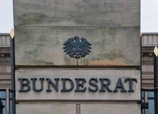 The Bundesrat calls for a ban opn combustion-engine cars.
