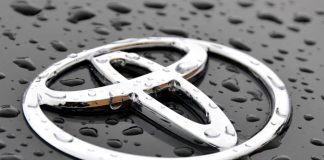 Toyota recalls more than 300,000 Prius worldwide