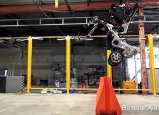 Boston Dynamics-Handle-Robot-Jumping
