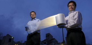 researchers-ronggui-yang-right-and-xiaobo-yin-left-show-how-lightweight-the-material-is