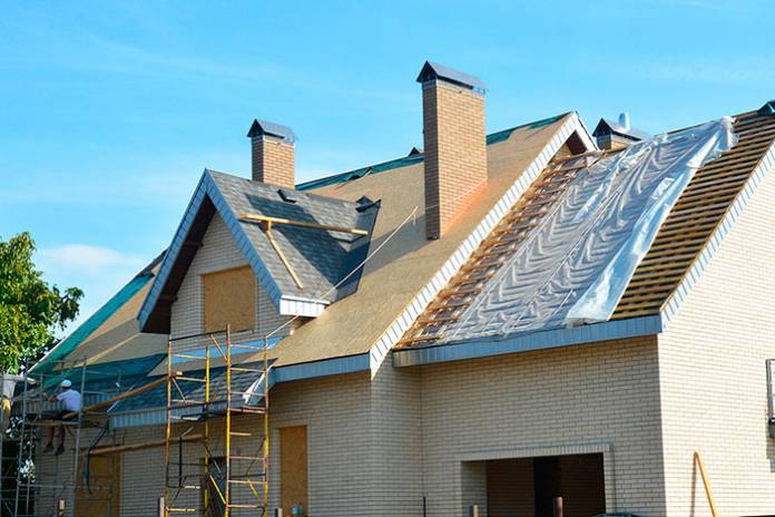 Home Roofing: 7 Warning Signs It's Time to Replace Your Roof