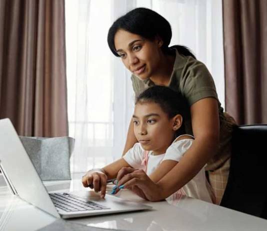 How to Help Your Kids Succeed at Distance Learning